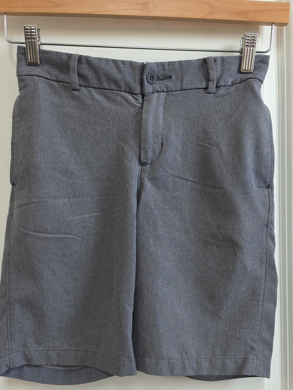 Nike Boys Gray Performance Flat-Front Shorts